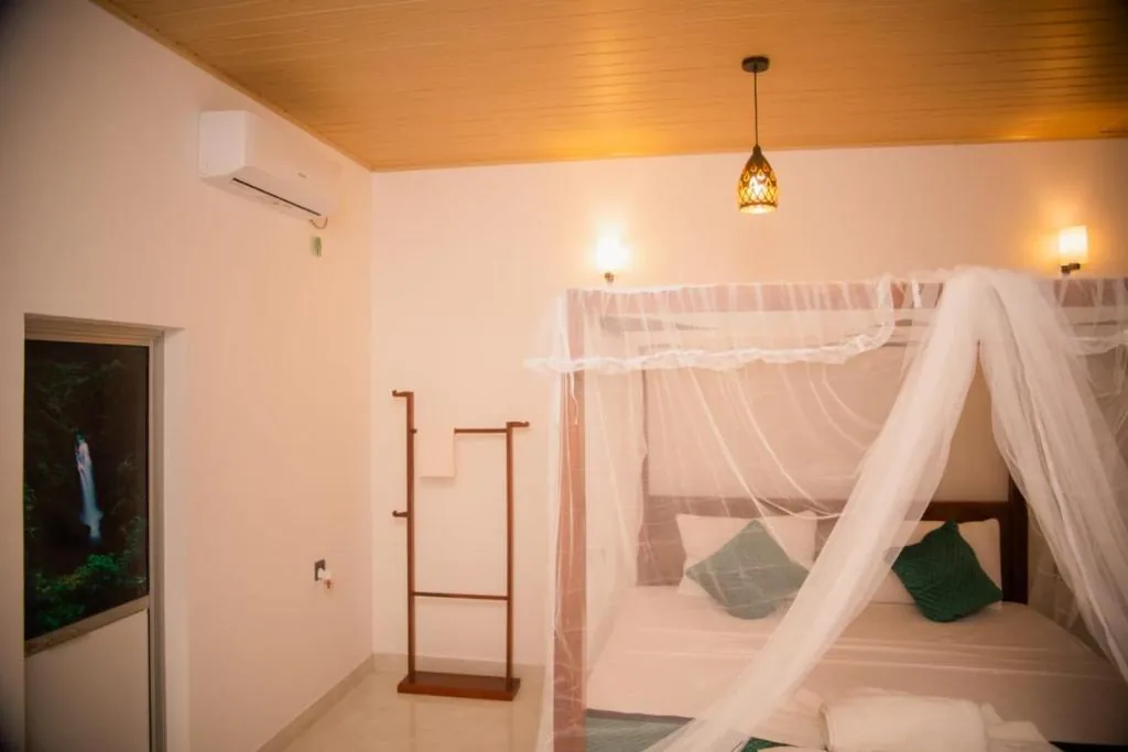Double Room โ Wilpattu Wild Cottages